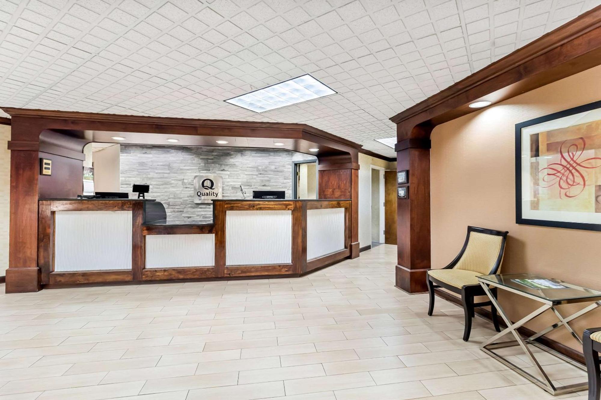 Quality Inn & Suites Florence Civic Center מראה חיצוני תמונה