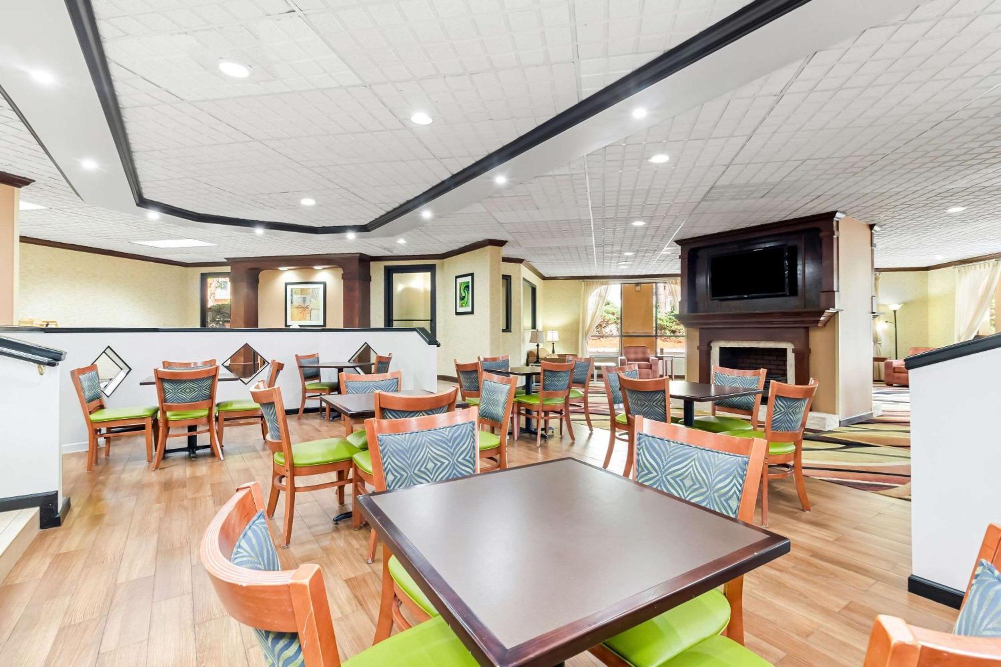 Quality Inn & Suites Florence Civic Center מראה חיצוני תמונה