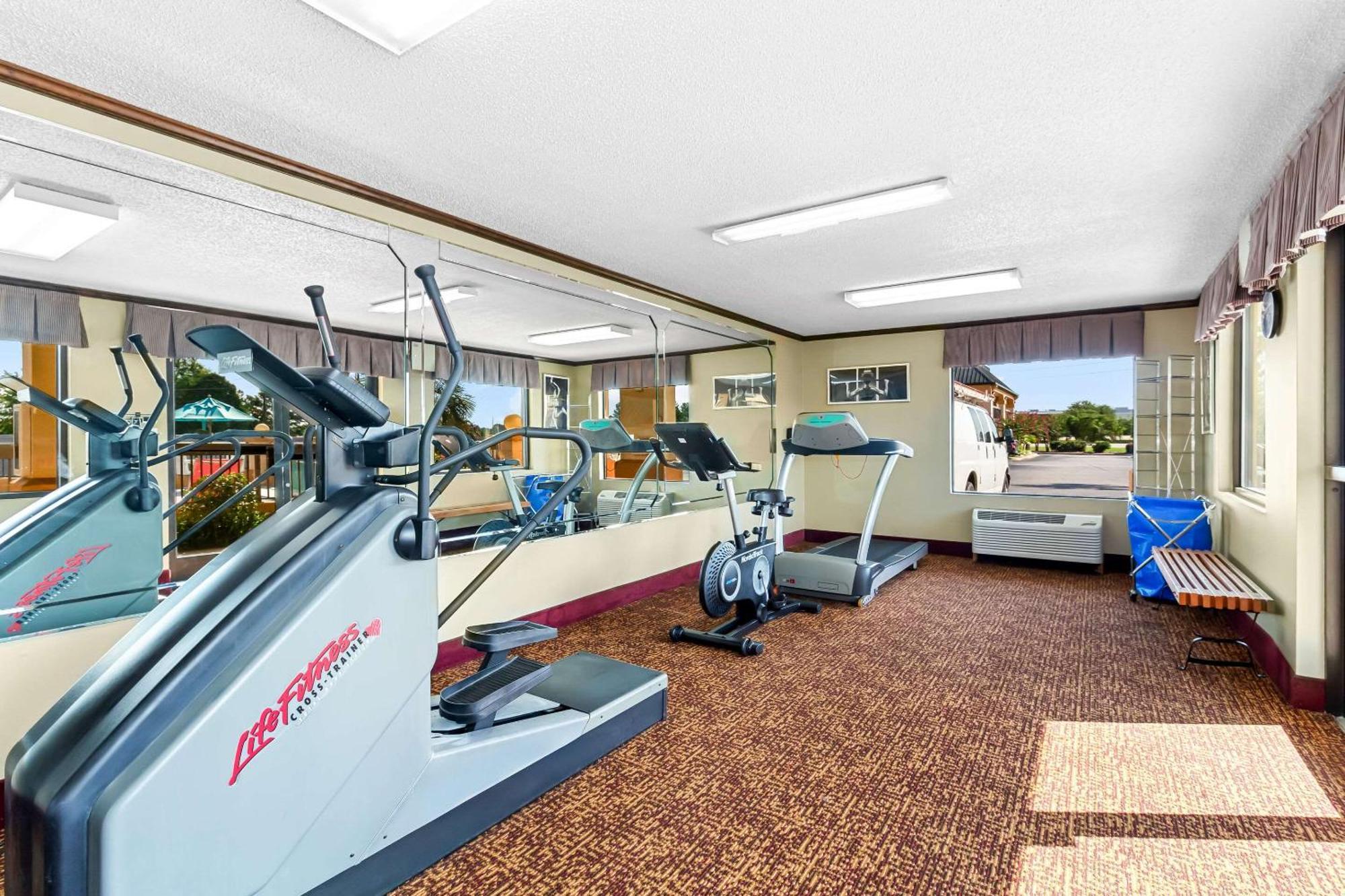 Quality Inn & Suites Florence Civic Center מראה חיצוני תמונה
