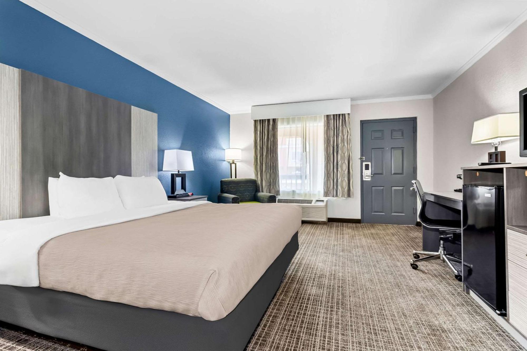 Quality Inn & Suites Florence Civic Center מראה חיצוני תמונה