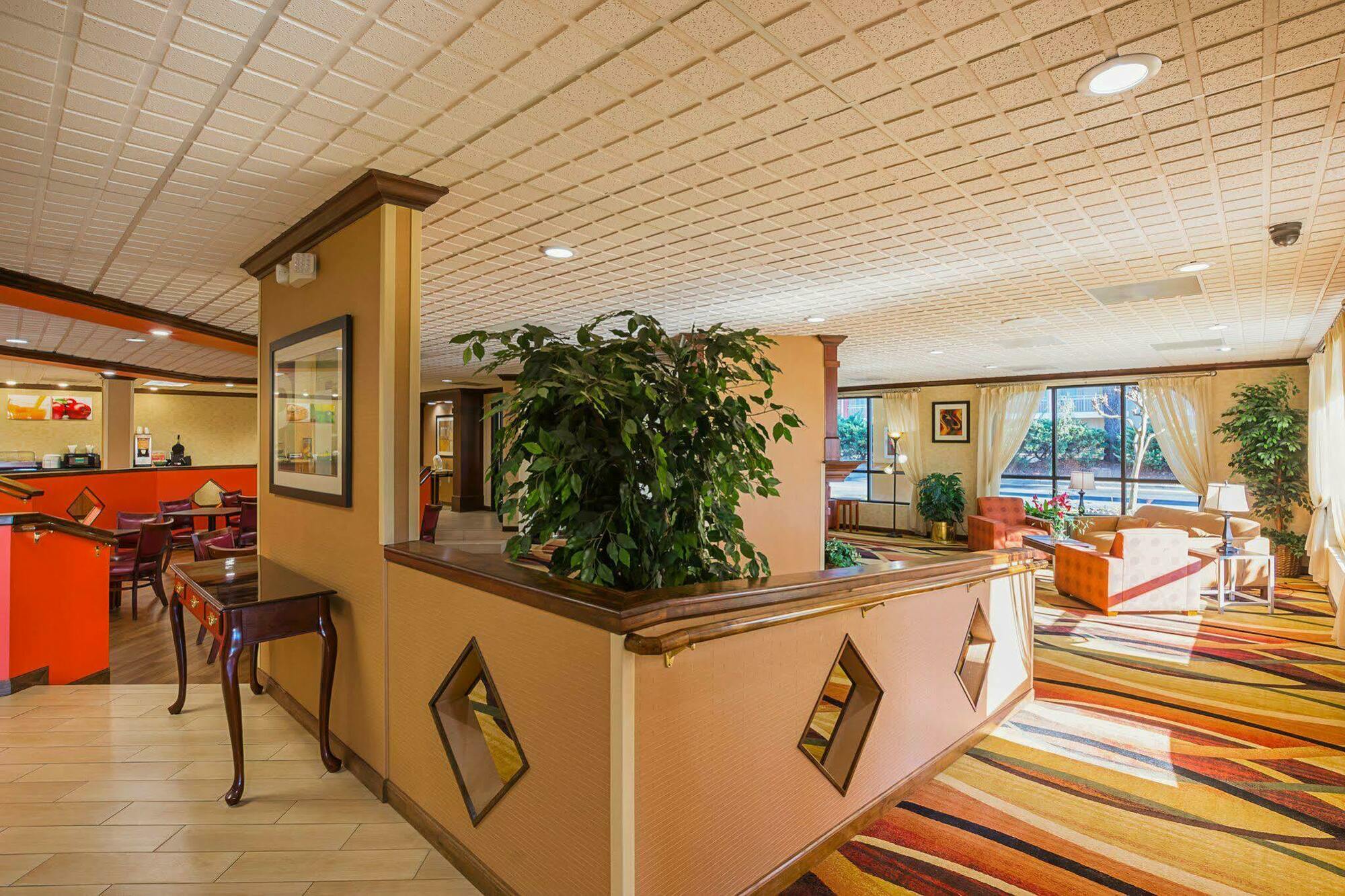 Quality Inn & Suites Florence Civic Center מראה חיצוני תמונה